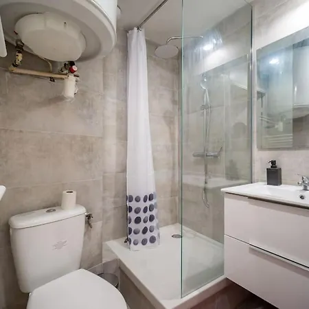 Fully Equipped 2 To 4 People St Charles 马赛